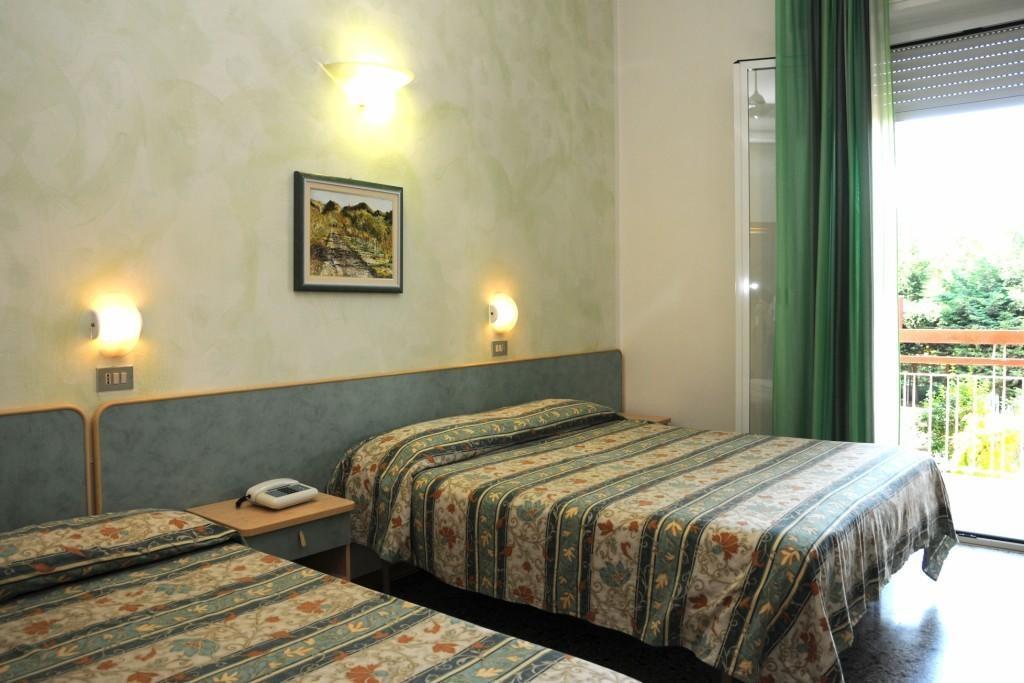 Hotel Flora Bellaria-Igea Marina Oda fotoğraf